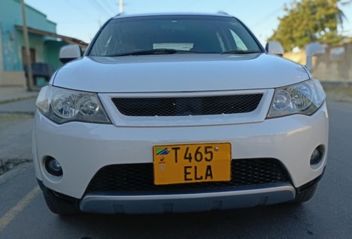 NAUZA MITSUBISHI OUTLANDER 
