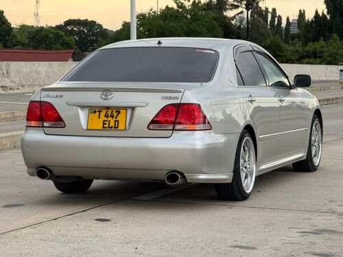 Toyota Crown Athlete