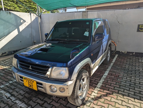 2003 Mitsubishi Pajero Mini 