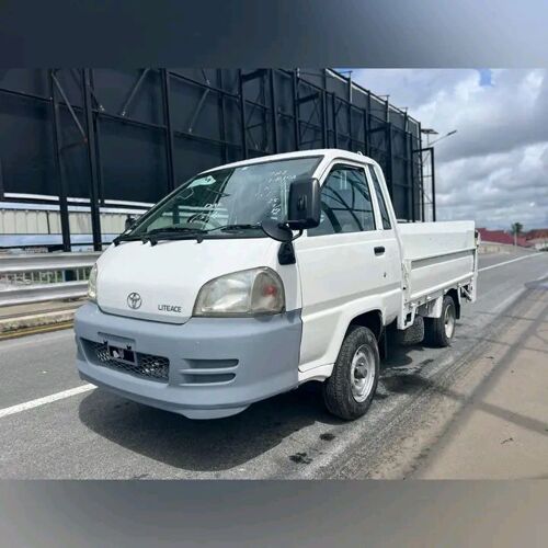 LITRE HIACE NAUZA NEW SAFI
