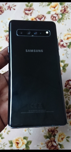 SAMSUNG S10 5G GB 256