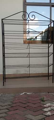 Stendi ya viatu / Shoe rack 