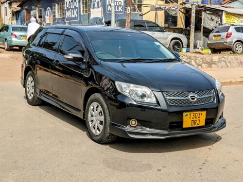 Toyota fielder 