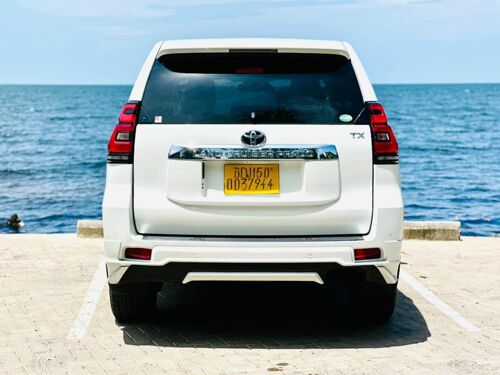 PRADO LAND CRUISER INAUZWA 