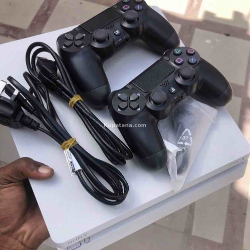 PS4 SLIM 4 GAMES