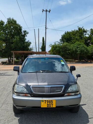 Toyota harrier mpya ipo mwanza