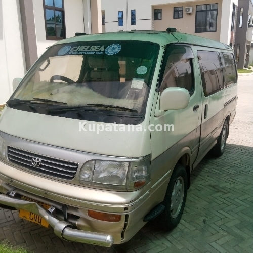 Toyota Hiace Inauzwa