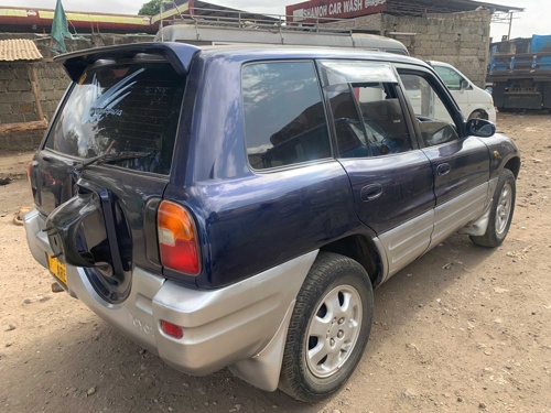 TOYOTA RAV-4