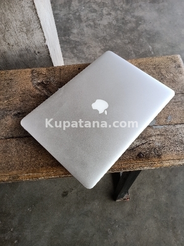 Macbook Air core i5 from Dubai Tsh 1.2M