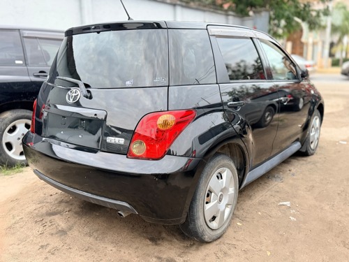 NAUZA TOYOTA IST