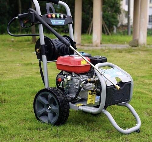 HIGH PRESSURE WASHER PSI 3000