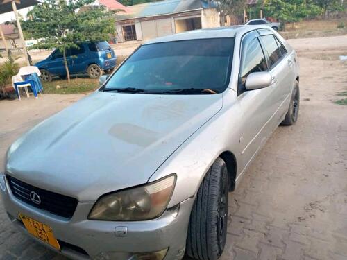 TOYOTA ALTEZA FOR SALE 3.2M