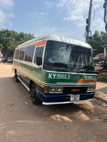 Coaster nzuri sana 1hz Manual 