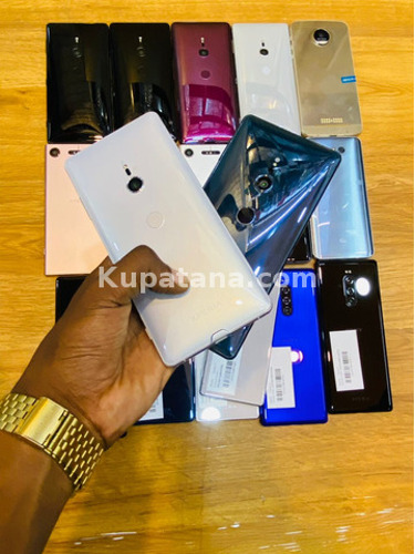 Sony Experia  Xz2 NEW
