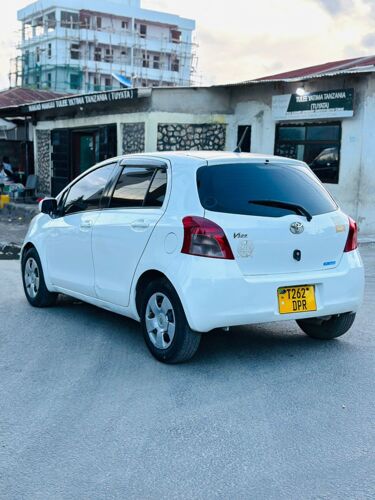 Toyota vitz Pst4