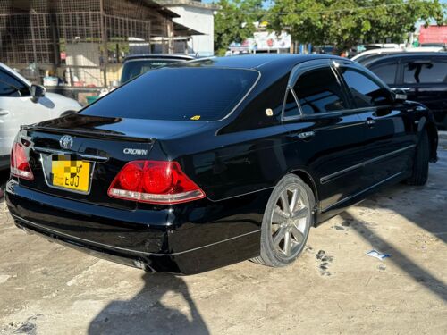 Toyota crown