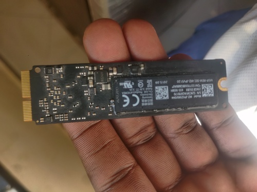 SSD 250GB bei 60000 0620409392