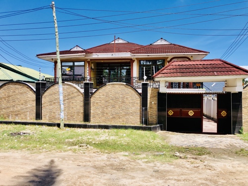 HOUSE FOR SALE