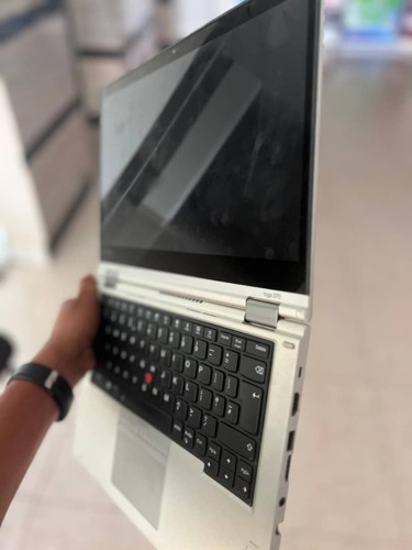 Lenovo Yoga 370