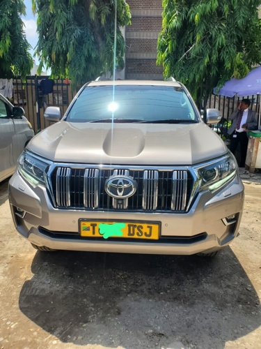 TOYOTA PRADO