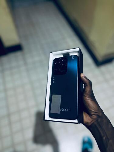 Infinix Hot 40 Pro