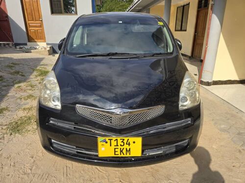 TOYOTA RACTIS 1NZ
