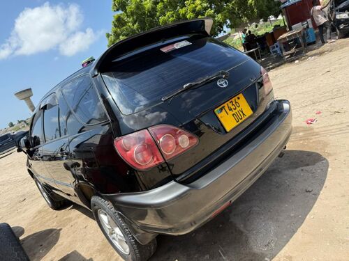 TOYOTA HARRIER OLD MODEL 