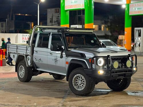 Toyota Land Cruiser Pickup 