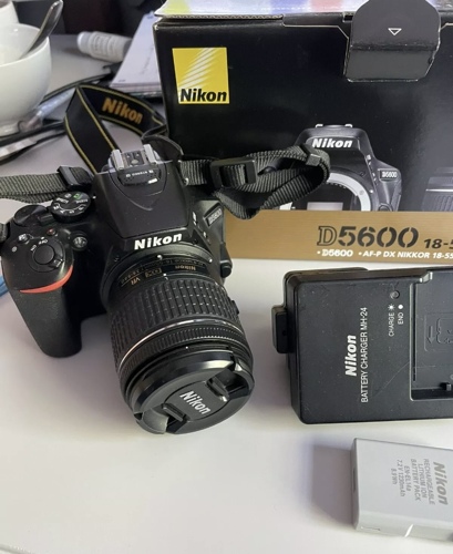 Nikon D5600, 24.0MP, 18-55mm Lens