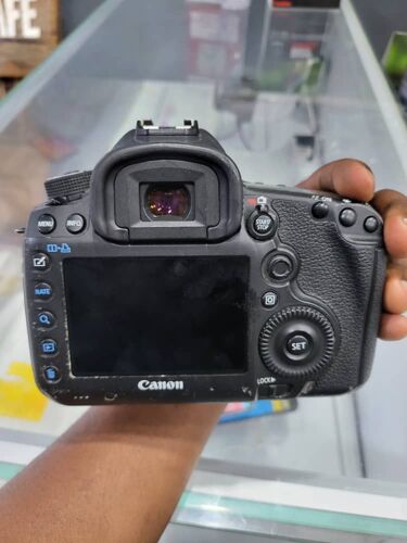 Canon 5d Mark ii Body Clean 