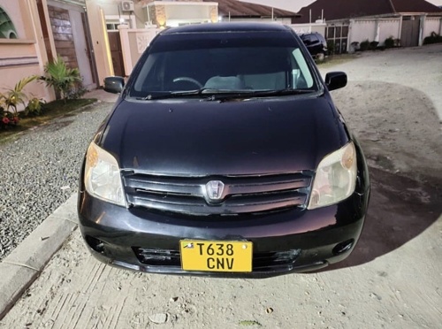 Toyota IST