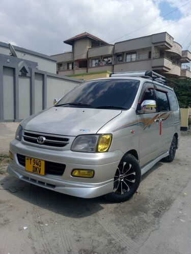 Noah old model sr40 road tour 