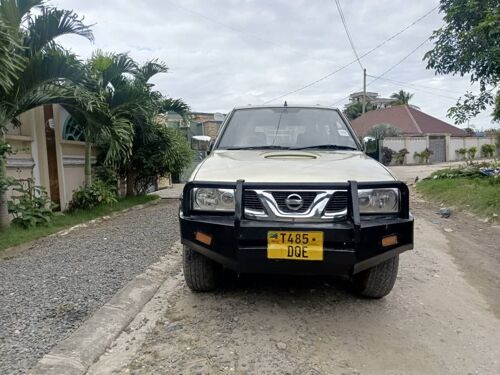 Nissan terrano