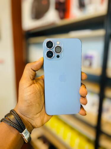IPHONE 13 PLAIN