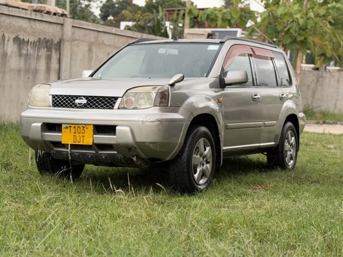 Nissan extrail