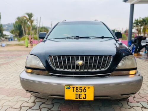 TOYOTA HARRIER  OLD MODEL 