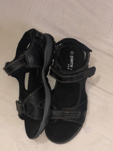 Pierre Cardin Sandals