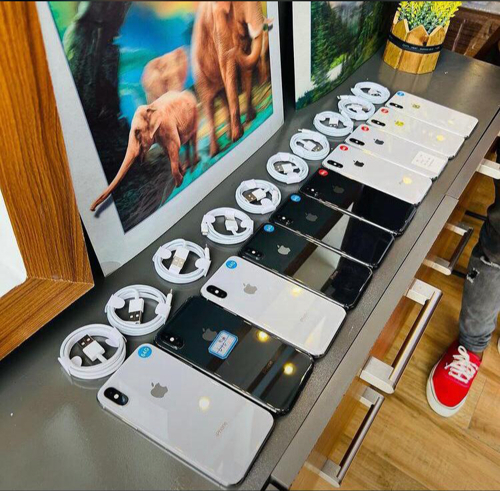 iPhone X