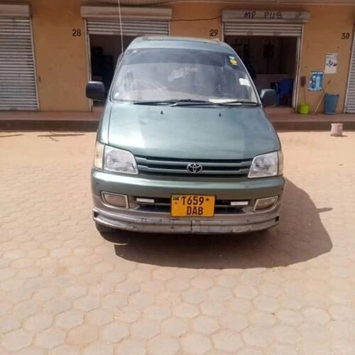 Noah sr40 inauzwa