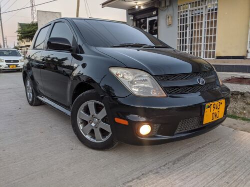 2006 TOYOTA IST 
