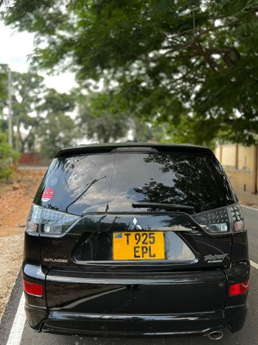 Mistubishi Outlander 