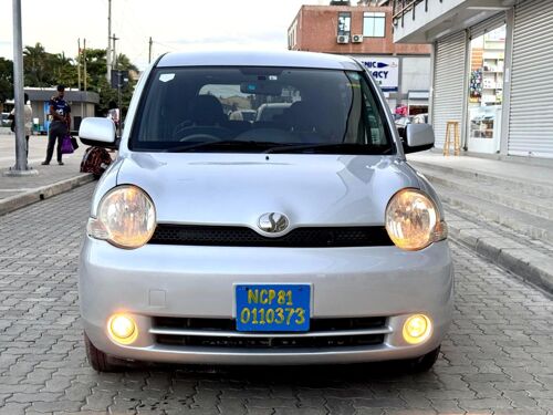 Toyota Sienta chassis 