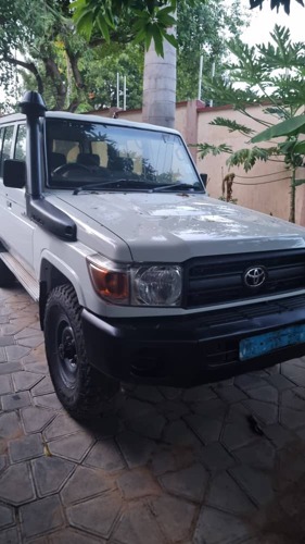 LAND CRUISER  HARDTOP  