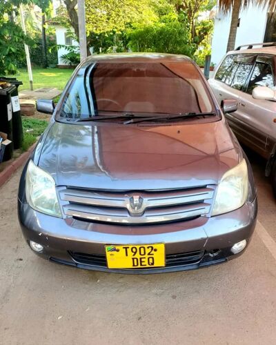Toyota ist 2005