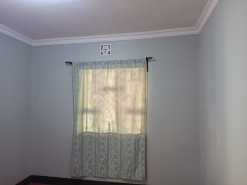 Single self room, sitting room, kitchen available in Sakina