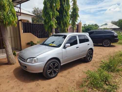 Toyota starlet 