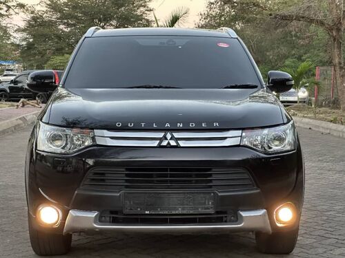 Mitsubish outlander 2014