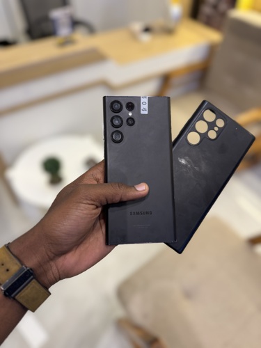 Samsung s22 ultra, O74I5O6O5O