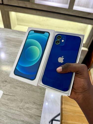 iPhone 12 Plain