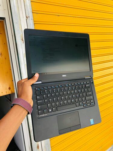 Dell latitude E 5250